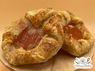 edelweiss-bakery-apricot-danish