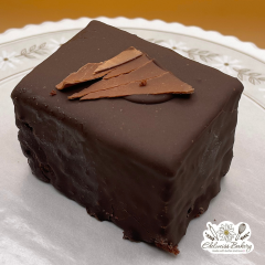 edelweiss-bakery-black-forest-cake-slice