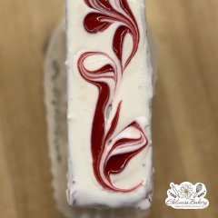 edelweiss-bakery-raspberry-bavarian-slice