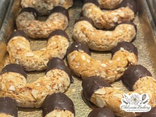 edelweiss-bakery-almond-crescents