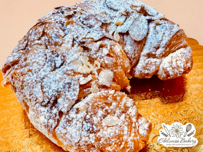 edelweiss-bakery-almond-rasberry-croissant