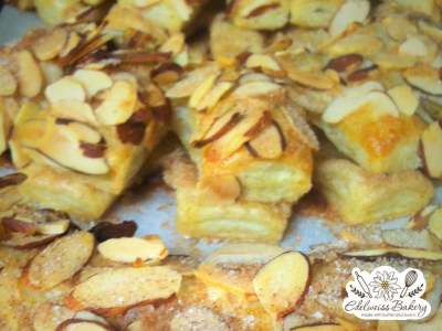 edelweiss-bakery-bear-claw