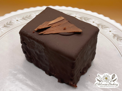 edelweiss-bakery-black-forest-cake-slice