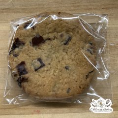 edelweiss-bakery-large-chocolate-chip-cookie