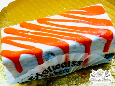 edelweiss-bakery-carrot-cake-slice