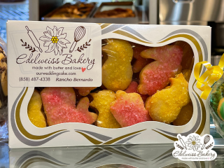edelweiss-bakery-chick-and-bunny-cookie-box