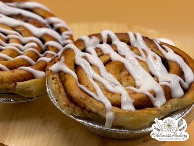 edelweiss-bakery-cinnamon-roll
