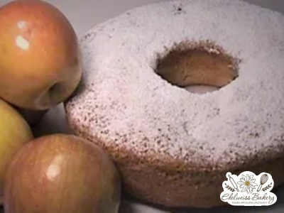 edelweiss-bakery-german-apple-ring