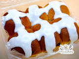 edelweiss-bakery-hot-cross-buns