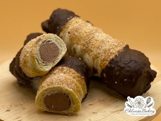 edelweiss-bakery-swiss-cream-horn