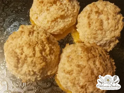 edelweiss-bakery-coconut-macaroons