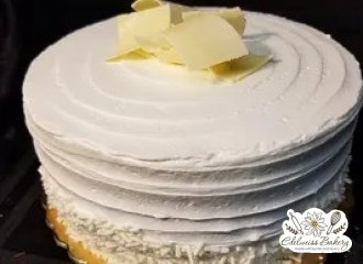 edelweiss-bakery-strawberry-bavarian-cake