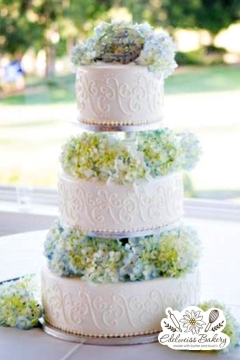 wedding-cake-design-7-scrolls-columns